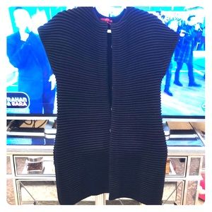 Carolina Herrera wool sleeveless sweater